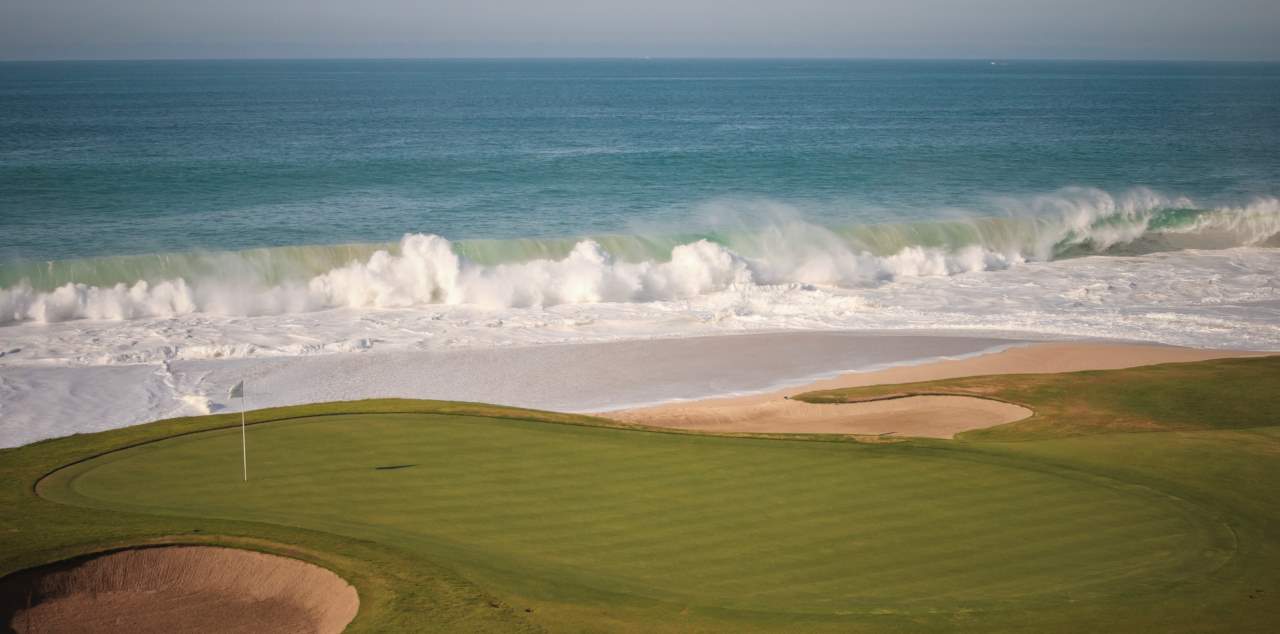 Putting green golf course by ocean